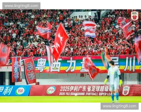 1010足球联赛：激烈角逐引爆全城热情，成就国内足球新传奇